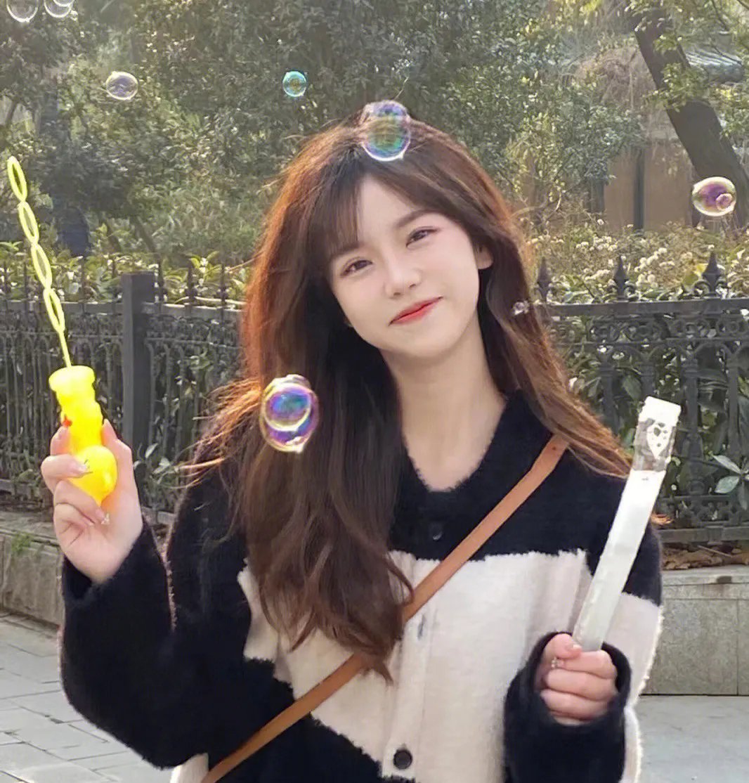 弹幕教我哄好偏执反派