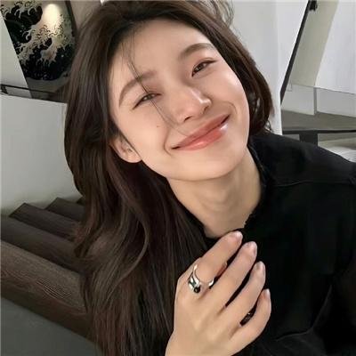 锦鲤降世，炮灰家人偷听我心声